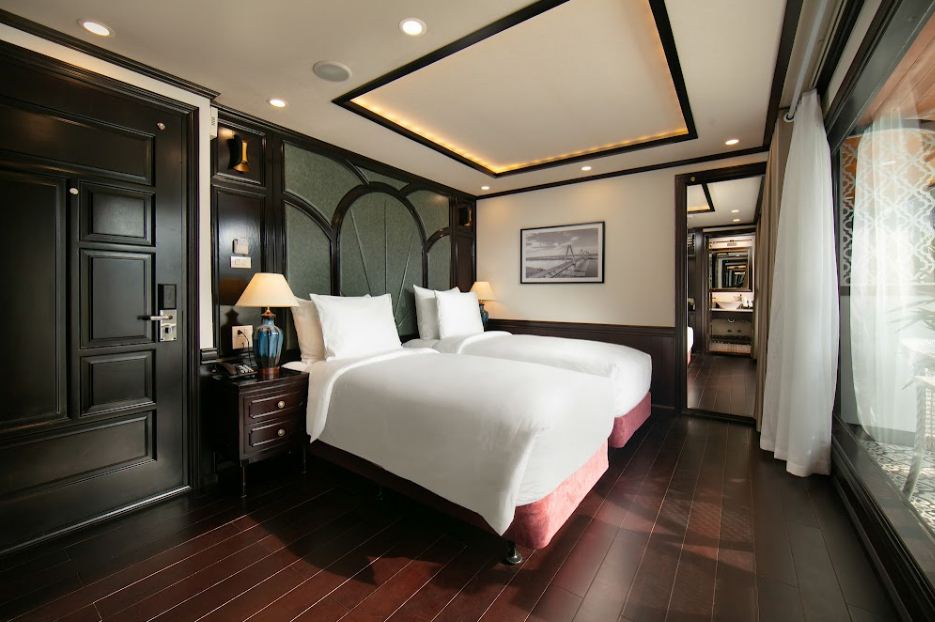 Junior-connecting-suite-cabin-hermes-cruise-halong-bay